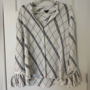 Ann Taylor Plaid Blouse in Black and Cream
